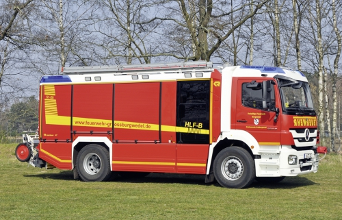 Jahrbuch Feuerwehrfahrzeuge 2016