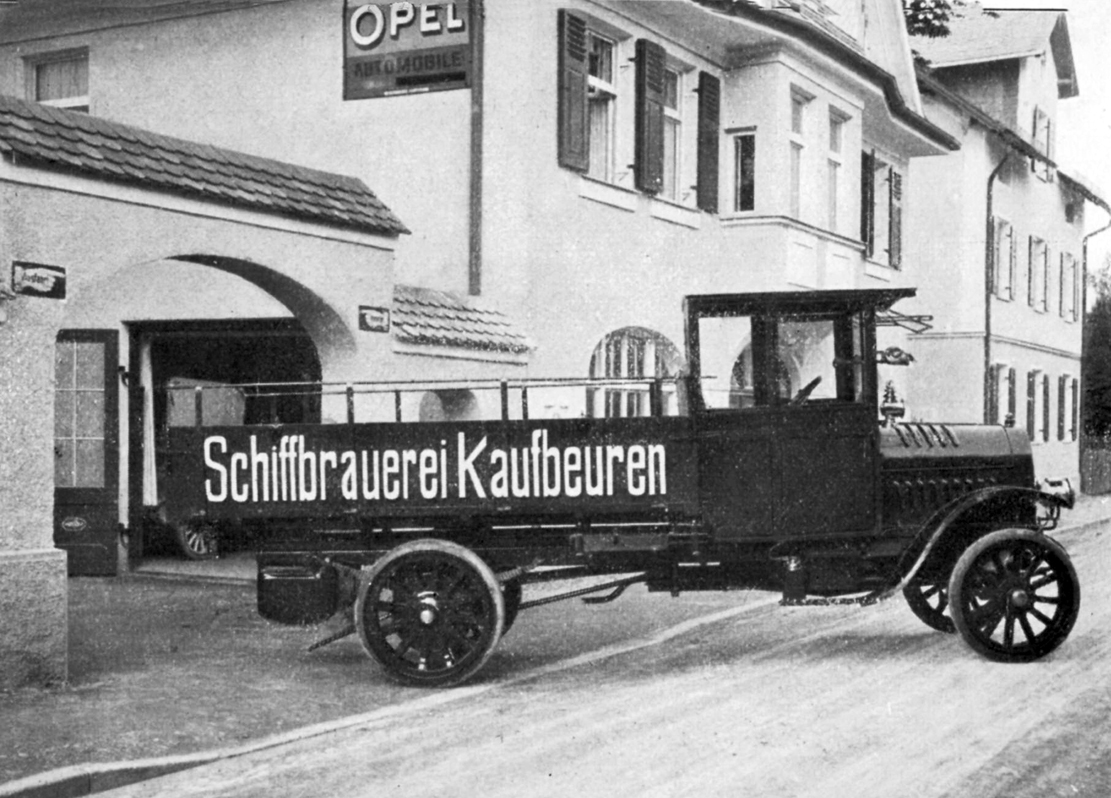 Jahrbuch Opel 2023