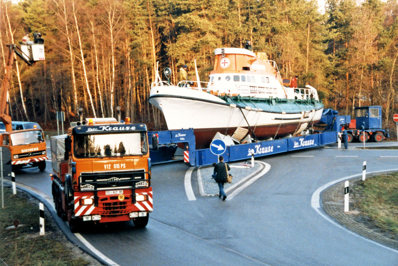 Schwerlast-Zugmaschinen unterwegs in den 1980er und 1990er Jahren