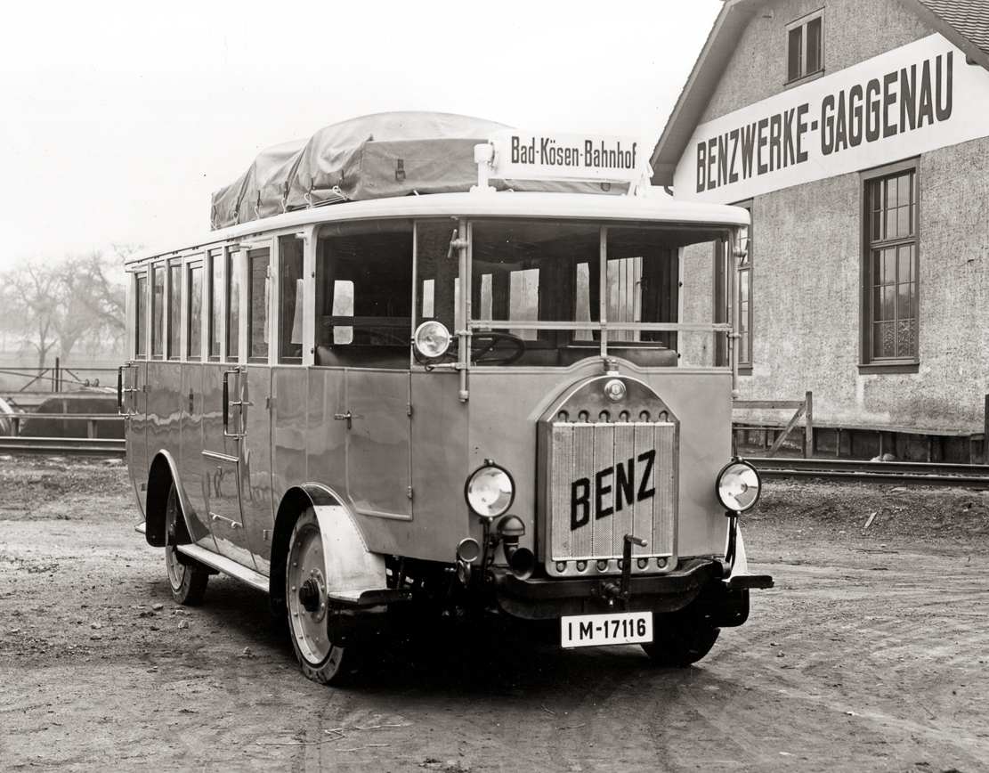 Mercedes-Benz Omnibusse, Erster Band